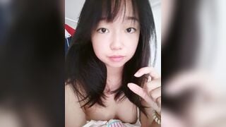 微肉奶妹練習手交
