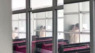 大學生體育館激戰