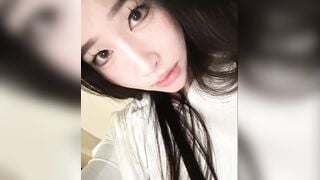 高顏值自摸尿尿