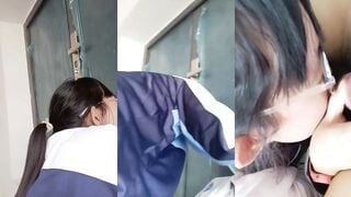 飢渴眼鏡騷妹學校樓道打炮1