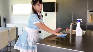純欲小女仆想被主人哥哥的調教