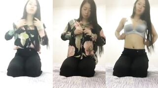 清秀姐姐脫衣自慰